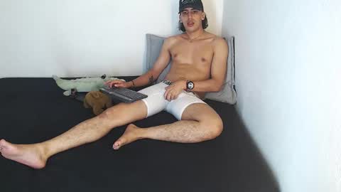 Snapshot of robisson_zack chatting on 03.05.26 Robisson Zack online show from 03.05.26