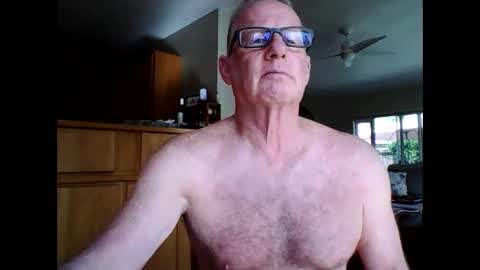 Snapshot of robo0000 chatting on 05.04.26 robo0000 online show from 05.04.26