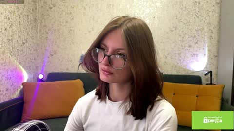 robynsentinella online show from 04.07.26