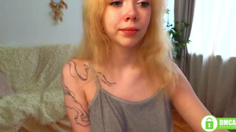 Snapshot of rochelle_dolly chatting on 05.22.26 rochelle_dolly online show from 05.22.26
