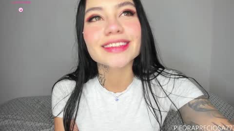 Samantha Estephania  online show from 01.20.25