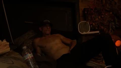 Snapshot of rockemx chatting on 10.11.25 rockemx online show from 10.11.25