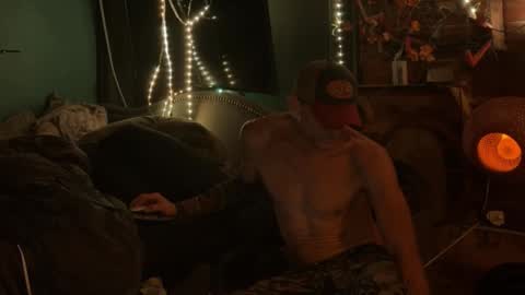 Snapshot of rockemx chatting on 11.12.25 rockemx online show from 11.12.25