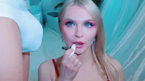 Lina and Den online show from 04.11.26