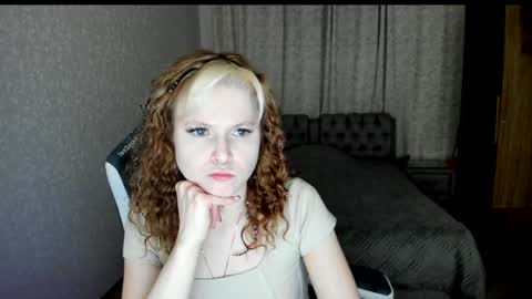 Snapshot of rocky_foxy chatting on 12.22.24 Rockel online show from 12.22.24