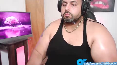 Snapshot of rodrixxx54 chatting on 02.07.25 rodrixxx54 online show from 02.07.25