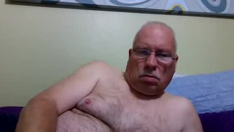 rodstud641 online show from 10.20.25