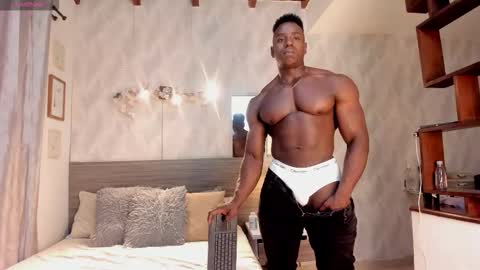 Snapshot of rogger_physique chatting on 03.02.26 Rogger online show from 03.02.26