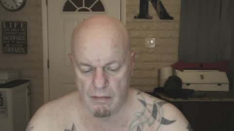 Snapshot of roinaz chatting on 07.15.26 roinaz online show from 07.15.26