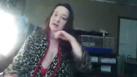 Snapshot of roisierios chatting on 01.25.25 Rosie Rios online show from 01.25.25