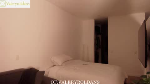 Valery Roldans online show from 01.10.26