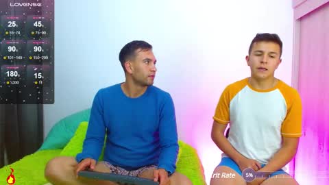 Snapshot of rolos_hot32 chatting on 01.04.25 rolos_hot32 online show from 01.04.25