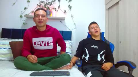 Snapshot of rolos_hot32 chatting on 02.11.26 rolos_hot32 online show from 02.11.26