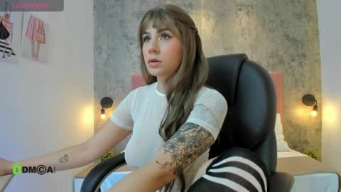 Snapshot of roma_bellanova chatting on 04.22.26 bellanova online show from 04.22.26