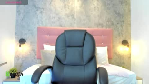 Snapshot of roma_bellanova chatting on 04.25.26 bellanova online show from 04.25.26