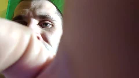 Snapshot of romahka999 chatting on 11.11.25 Roma online show from 11.11.25