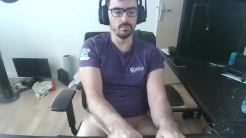 romainb72 online show from 12.18.24