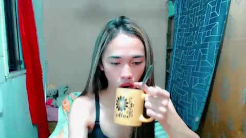 Snapshot of romanticslutxxx chatting on 04.19.26 empress online show from 04.19.26