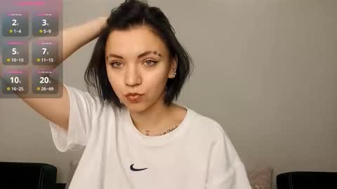 Snapshot of romeliahastert chatting on 09.12.25 Anica online show from 09.12.25