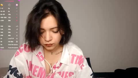 Snapshot of romeliahastert chatting on 09.16.25 Anica online show from 09.16.25