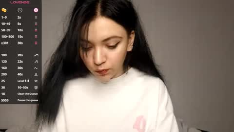 Snapshot of romeliahastert chatting on 09.28.25 Anica online show from 09.28.25