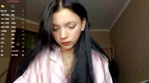 Snapshot of romeliahastert chatting on 10.16.25 Anica online show from 10.16.25