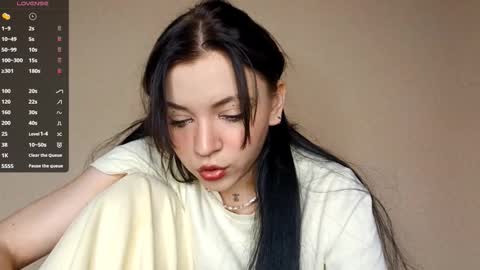 Snapshot of romeliahastert chatting on 10.25.25 Anica online show from 10.25.25