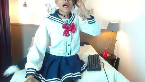 Snapshot of romeo_laurient chatting on 04.10.26 ROMEO online show from 04.10.26