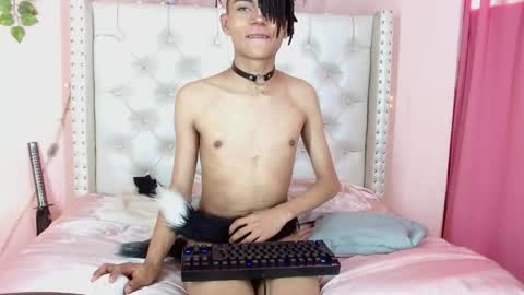 Snapshot of romeo_laurient chatting on 04.15.26 ROMEO online show from 04.15.26