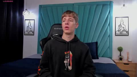 Snapshot of romeo_ricci1 chatting on 11.29.25 Romeo Ricci online show from 11.29.25