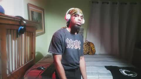 romeotyn online show from 10.22.25