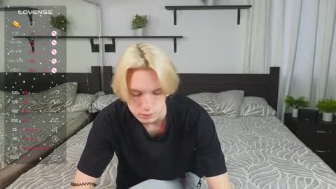 Snapshot of ron_vilsx chatting on 09.10.25 ron vilsx online show from 09.10.25