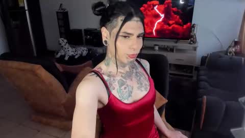 Snapshot of room911 chatting on 02.24.26 herreraisa offical online show from 02.24.26