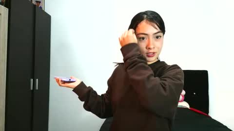 roosmery_ online show from 03.30.26