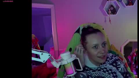 Snapshot of ropekittenn chatting on 01.07.25 Ropekittenn online show from 01.07.25