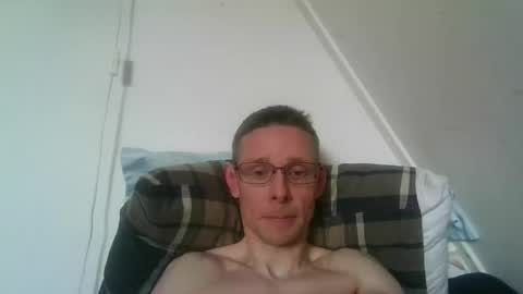 Snapshot of rororober chatting on 03.25.26 rororober online show from 03.25.26