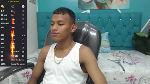 Snapshot of rory_castro chatting on 10.17.25 RORY CASTRO online show from 10.17.25