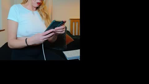 Snapshot of rorygold chatting on 01.07.26 Goldie online show from 01.07.26