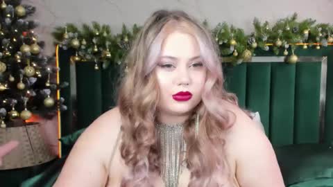 Chloe online show from 12.15.25