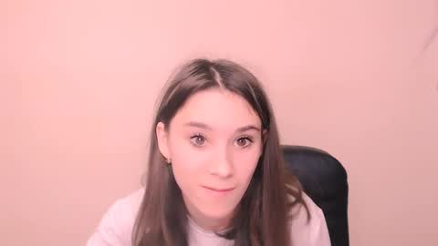 Snapshot of rosalais_ chatting on 10.22.25 Rose online show from 10.22.25