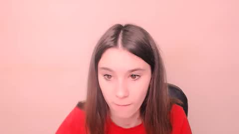 Snapshot of rosalais_ chatting on 11.21.25 Rose online show from 11.21.25