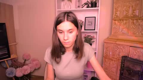 Snapshot of rosalais_ chatting on 06.26.26 Rose online show from 06.26.26