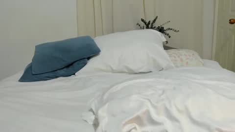 Rosalia online show from 02.25.25