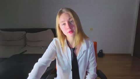 Snapshot of rosalina0230 chatting on 01.09.26 rosalina online show from 01.09.26