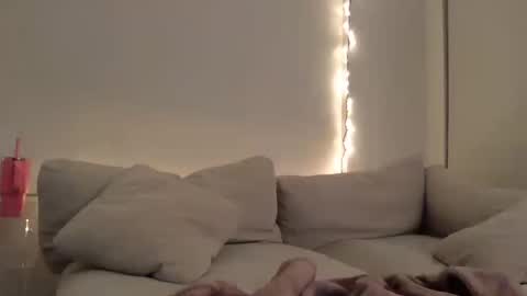 Rosalina online show from 01.04.25