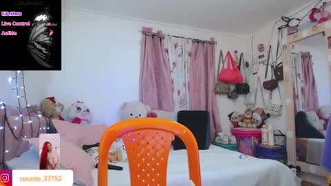 Snapshot of rosario_1996 chatting on 09.28.25 rosario_1996 online show from 09.28.25