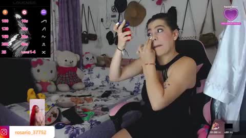 Snapshot of rosario_1996 chatting on 10.06.25 rosario_1996 online show from 10.06.25