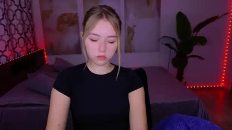 Snapshot of rosarising chatting on 07.19.26 RosaRising online show from 07.19.26