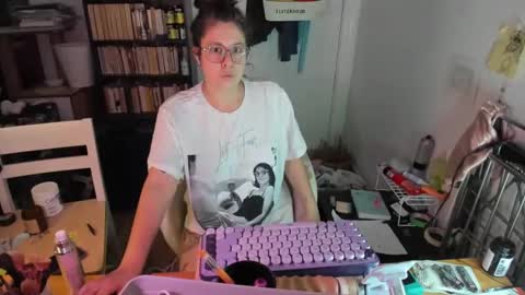 rose257044 online show from 11.16.25