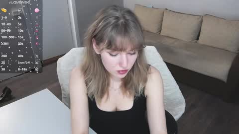 Snapshot of rose_brooks chatting on 03.10.26 Rose but u can call me princess online show from 03.10.26